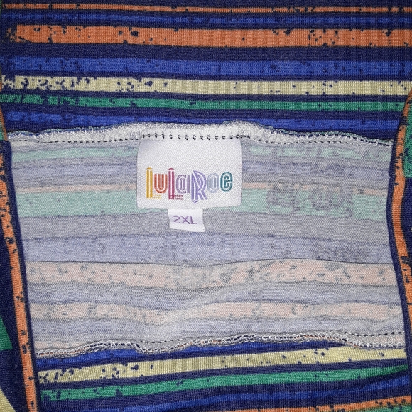 Lularoe maxi skirt in Aztech print size 2XL - Picture 4 of 7